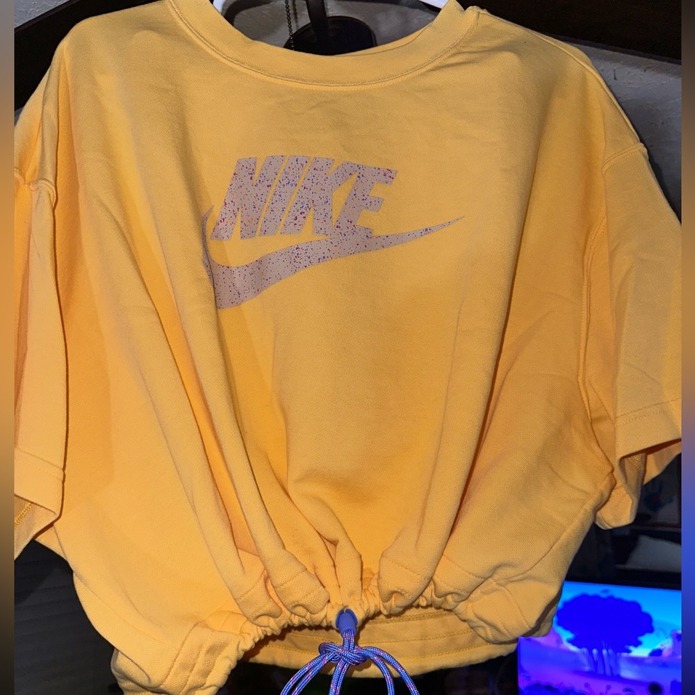 Nike plus size short sleeve crop sweatshirt